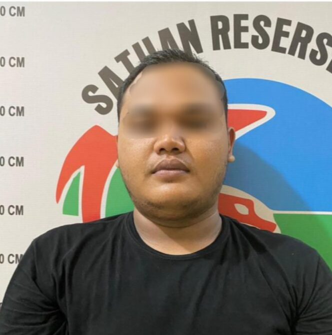 
 Satresnarkoba Polres Tanah Bumbu Tangkap Pelaku Narkoba Dengan 51 Gram Sabu di Desa Hidayah Makmur