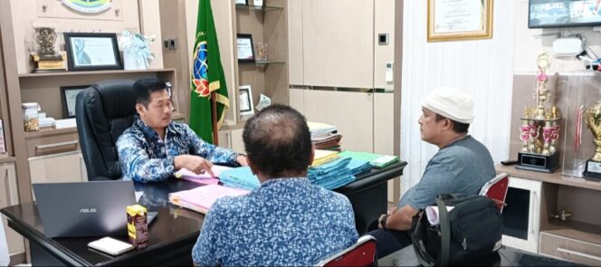 
 Kakan BPN Kabupaten Tanah Bumbu Minta Pegawai Berikan Pelayanan Terbaik dengan Senyum dan Ramah