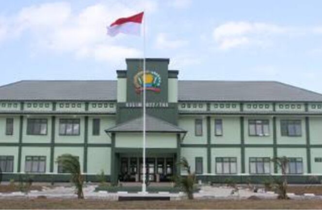 
 Kodim 1022 Tanah Bumbu Memeriahkan HUT Korem 101/Antasari ke-62 dengan Karya Bakti TNI