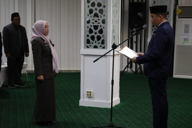 
 Bupati Tanah Bumbu Tunjuk Yulian Herawati sebagai Plh Sekda, Pastikan Pemerintahan Tetap Berjalan Efektif