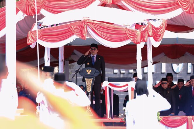 
 Bupati Andi Rudi Latif Pimpin Upacara Hari Lahir Pancasila: Jadikan Pancasila Inspirasi dalam Berkarya