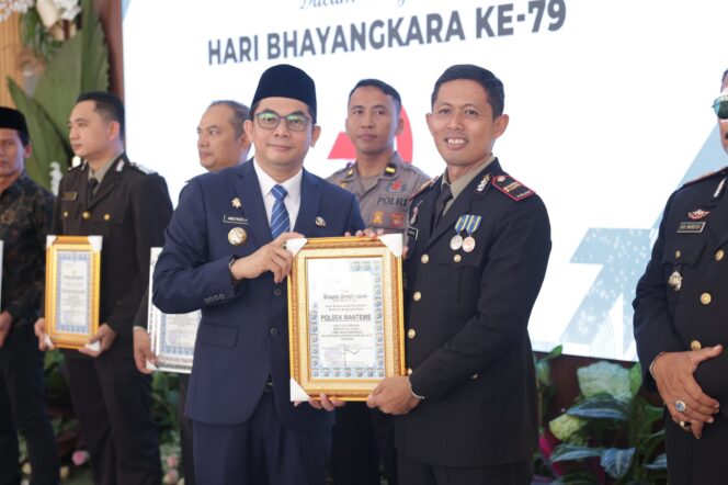 
 Hari Bhayangkara ke-79, Bupati Apresiasi Kinerja Polres Tanah Bumbu