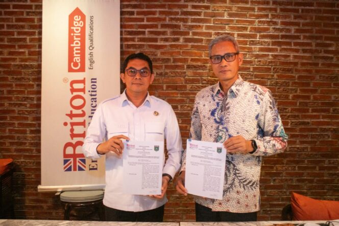 
 Siapkan Generasi Unggul, Tanah Bumbu Jalin Kerjasama Briton English Education Cambridge University