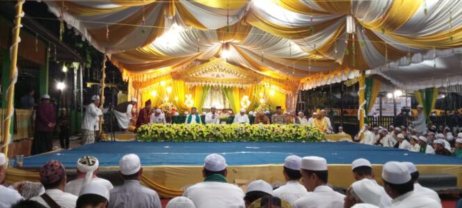 
 Haul ke-449 Sultan Suriansyah, Ribuan Jamaah Padati Kompleks Makam di Banjarmasin