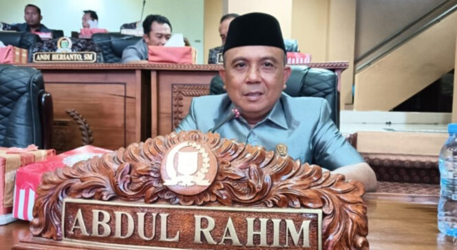 
 Abdul Rahim Tegaskan Komitmen DPRD Tanah Bumbu Perangi Narkoba Demi Masa Depan Generasi Muda