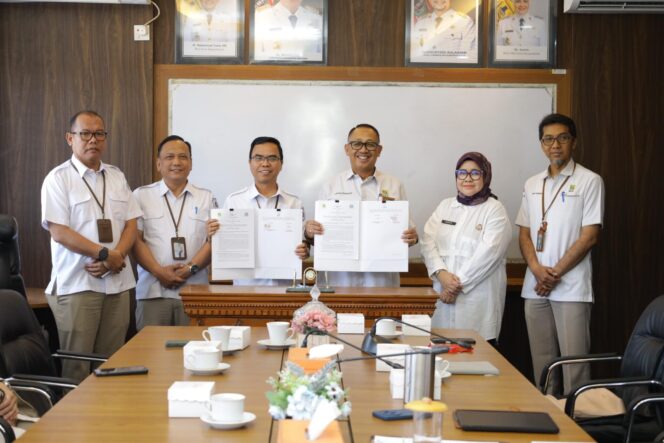 
 PTAM Bandarmasih dan Perumda PALD Teken MoU, Pastikan Pengembalian Dana Pelanggan Lebih Mudah