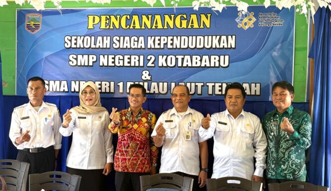 
 Pemkab Kotabaru Canangkan SMPN 2 Kotabaru dan SMAN 1 PL. Tengah Sebagai Sekolah Siaga Kependudukan