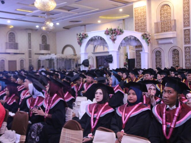 
 Pemkab Tanah Bumbu Dukung Lulusan Berdaya Saing Era Digital