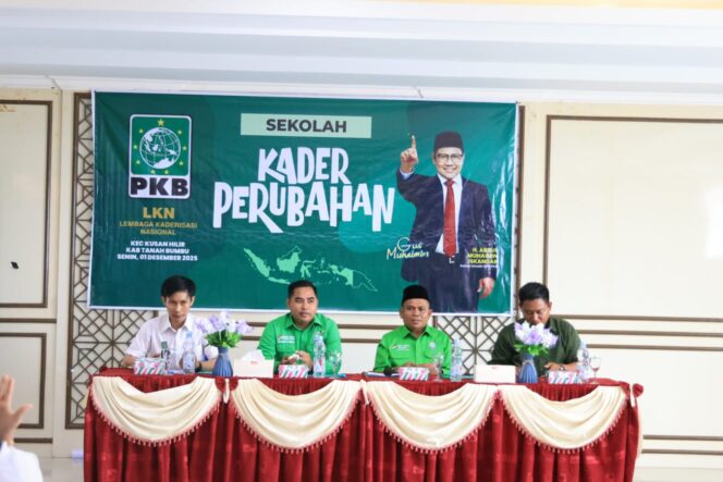 
 Wakil Ketua DPRD H. Hasanuddin Pimpin Sekolah Kader PKB di Pagatan