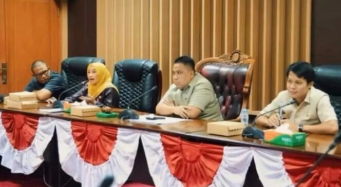 
 Efisiensi Anggaran, DPRD Tanah Bumbu Pangkas Perjalanan Dinas Jadi Dua Hari