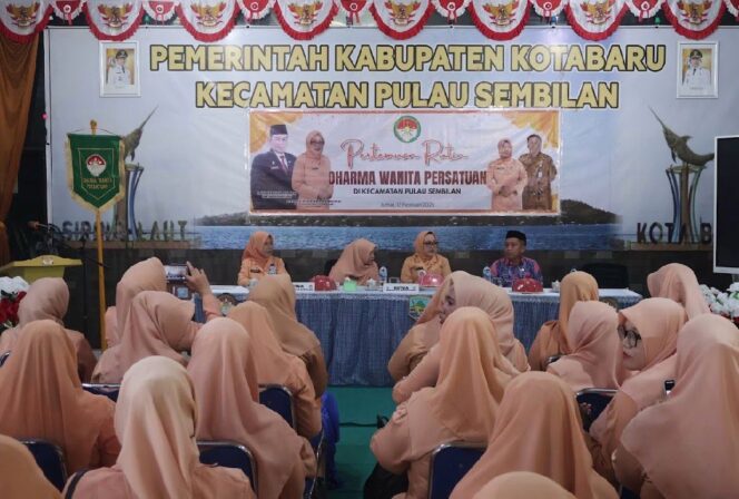 
 Ketua DWP Lakukan Pertemuan Rutin di Kecamatan Pulau 9
