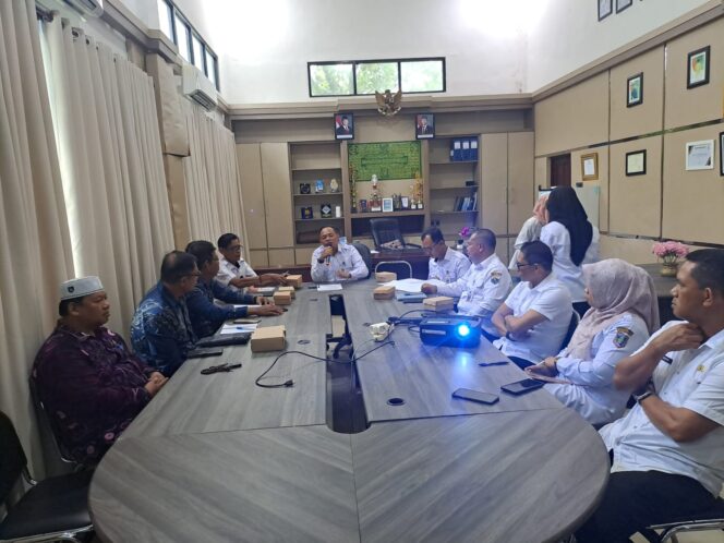 
 Perkuat Sinergi Desa, Dinas PMD Kotabaru Lakukan Study Tiru ke Tanah Bumbu