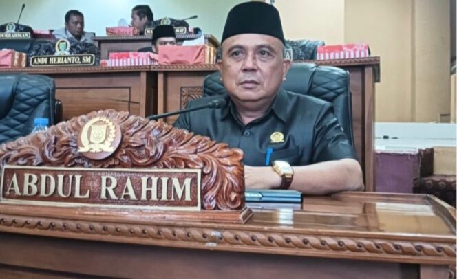 
 Perjuangan Warga Pulau Sawangi: Dorongan DPRD Tanah Bumbu untuk Keseimbangan Konservasi dan Kesejahteraan