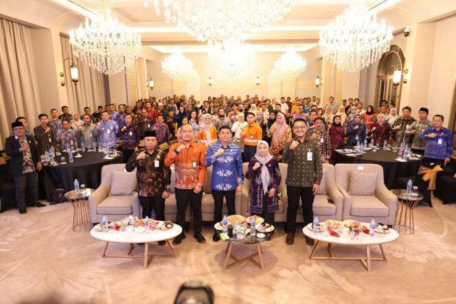 
 Bupati Andi Rudi Latif Resmi Launching Aplikasi “Si-Tegar BerAKSI”
