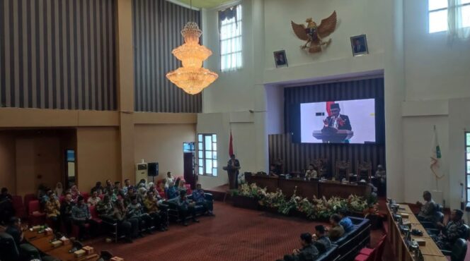 
 DPRD Tanah Bumbu Dorong Akuntabilitas Keuangan Daerah melalui Pembahasan LPJ APBD 2025