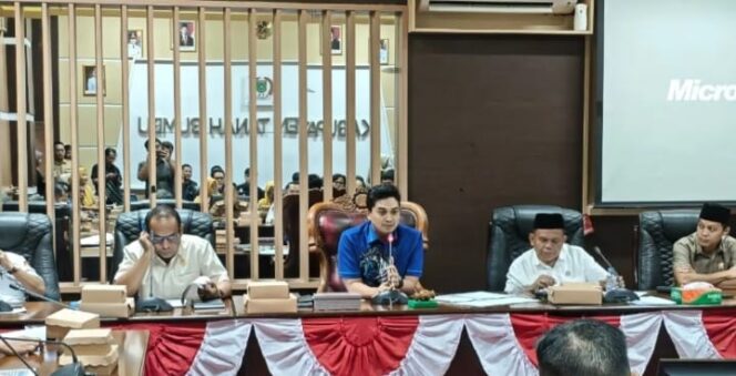 
 DPRD Tanah Bumbu Desak PLN Ungkap Penyebab Pemadaman Listrik Bergilir , Ketua Dewan: Masyarakat Berhak Tahu