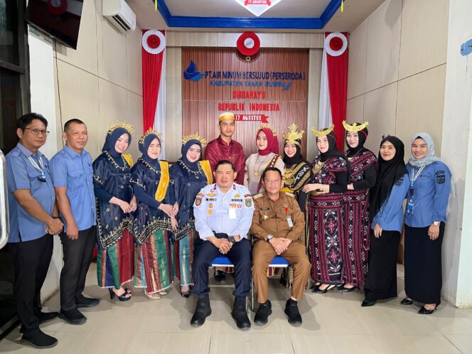 
 Semarak HUT ke-81 RI, PT Air Minum Bersujud Pererat Silaturahmi dan Berbagi Bersama Pelanggan