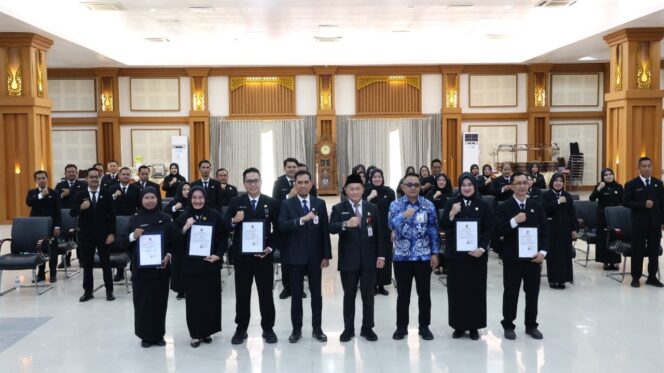 
 PKP Angkatan IV Resmi Ditutup, Bupati Tanah Bumbu Dorong Aparatur Berintegritas dan Responsif dalam Pelayanan Publik